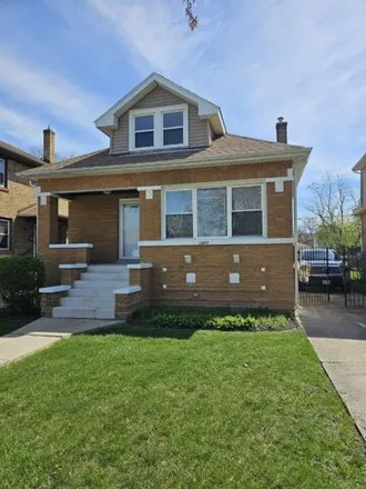 Buy this 4 bed house on 1455 South 15th Avenue in Maywood, IL 60153