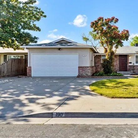 Buy this 3 bed house on 186 West Holland Avenue in Clovis, CA 93612