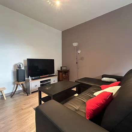 Rent this 3 bed apartment on 32 Rue de Molina in 42000 Saint-Étienne, France