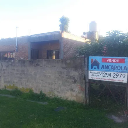Buy this studio house on Guillermo Granville 1646 in Rafael Calzada, Argentina