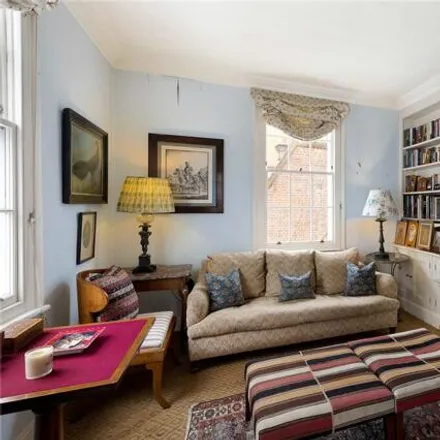 Image 7 - 24 St. Leonard's Terrace, London, SW3 4QG, United Kingdom - Townhouse for sale