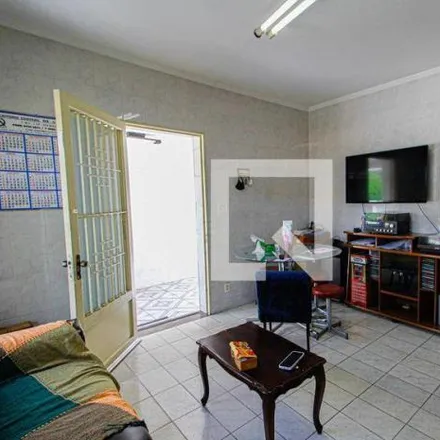 Buy this 2 bed house on Rua Senador Dantas in Vila Scarpelli, Santo André - SP