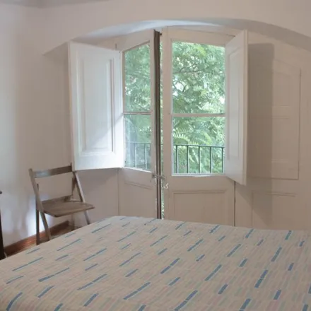 Rent this 5 bed room on Carrer del Príncep de Viana in 18, 08001 Barcelona