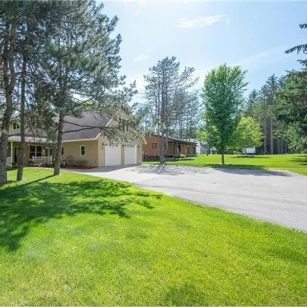 Buy this 4 bed house on 302 Sugarloaf Parkway in Minneola Township, MN 55992