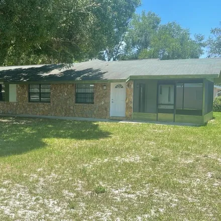 Buy this 2 bed house on 340 Arlington Place in Sebring, FL 33870
