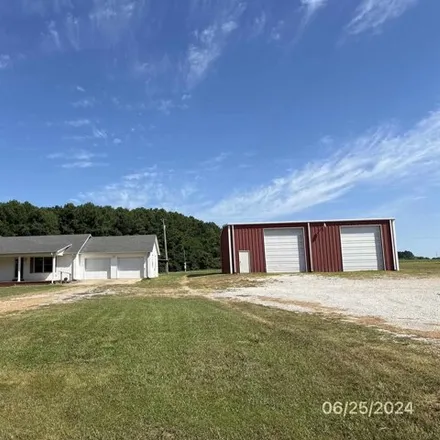 Buy this 3 bed house on 392 County Road 584 in Rogersville, Alabama