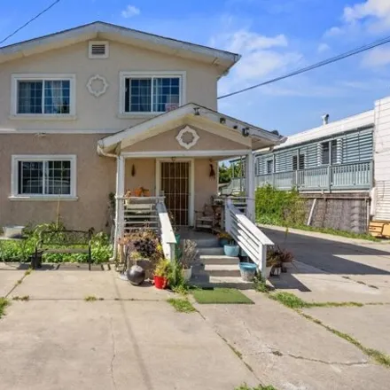 Buy this 6 bed house on 1217 96th Avenue in Oakland, CA 94621