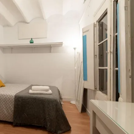 Rent this 7 bed room on Passatge del Rellotge in 2, 08002 Barcelona