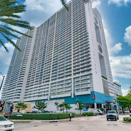 Rent this 3 bed condo on 1717 N Bayshore Dr in Miami, FL 33132