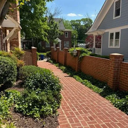 Rent this 1 bed townhouse on 878 North Jackson Street in Arlington, VA 22201