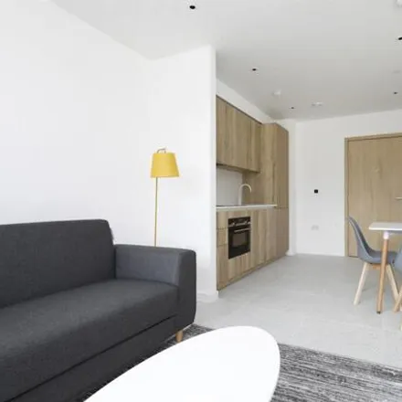 Image 3 - Georgette Apartments, Stepney Way, St. George in the East, London, E1 2EN, United Kingdom - Room for rent