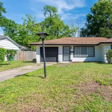 Buy this 3 bed house on 5823 Belmark Street in Houston, TX 77033