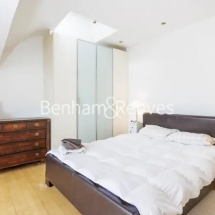 Image 7 - The Hall Senior School, 23 Crossfield Road, London, NW3 4NU, United Kingdom - Apartment for rent