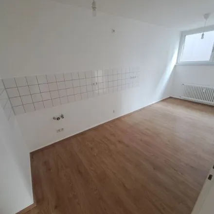 Image 9 - Schweizer Straße 71, 47058 Duisburg, Germany - Apartment for rent