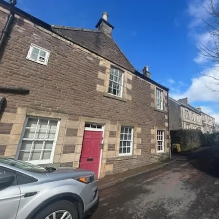 Rent this studio apartment on North Vennel in Lanark, ML11 7PA
