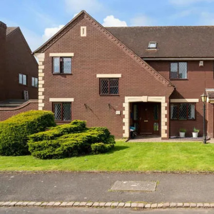 Buy this 5 bed house on Manor Farm in Stoulton, WR7 4RS
