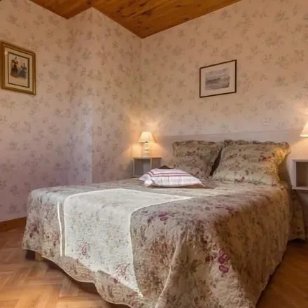 Rent this 2 bed duplex on 44420 Piriac-sur-Mer