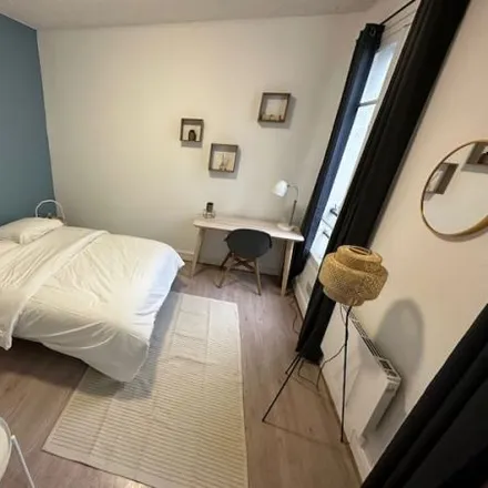 Rent this studio apartment on 9 Rue Biot in 75017 Paris, France