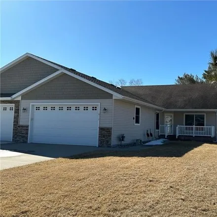 Image 1 - 925 Lake Forest Circle, Detroit Lakes, MN 56501, USA - Condo for sale