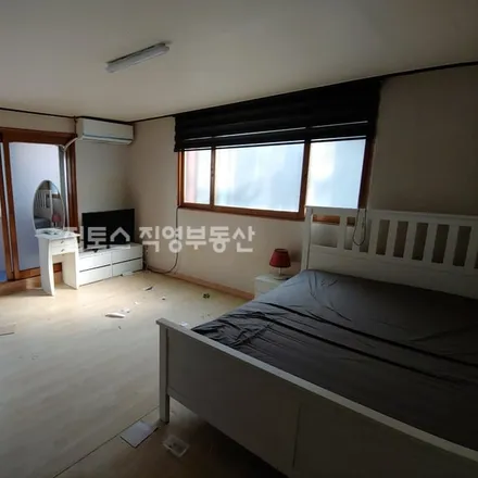 Rent this studio apartment on 서울특별시 강남구 역삼동 753-4