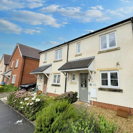 Rent this 3 bed house on 9 Apple Meadow in Glastonbury, BA6 8FQ