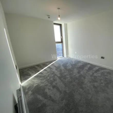 Image 5 - Oxygen Tower A, Store Street, Manchester, M1 2FX, United Kingdom - Apartment for rent