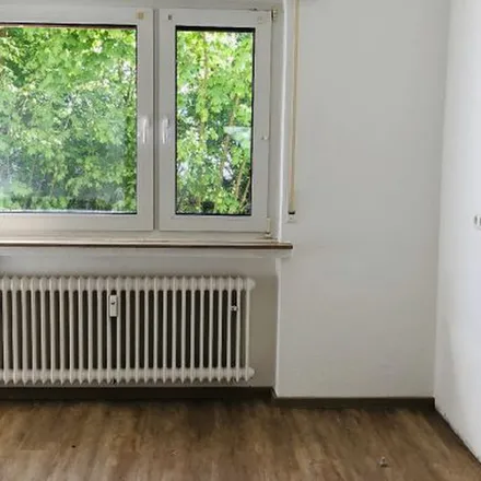 Rent this 4 bed apartment on Steinhausstraße 28 in 58099 Hagen, Germany