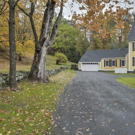 Buy this 4 bed house on 196 South Road in East Swanzey, Swanzey