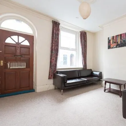 Rent this 4 bed house on 38 Commonside in Sheffield, S10 1GD