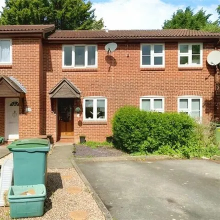 Buy this 2 bed townhouse on St Andrews Close in Paddock Wood, TN12 6JF