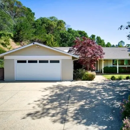 Buy this 3 bed house on 17 Alderwood Way in San Rafael, CA 94901