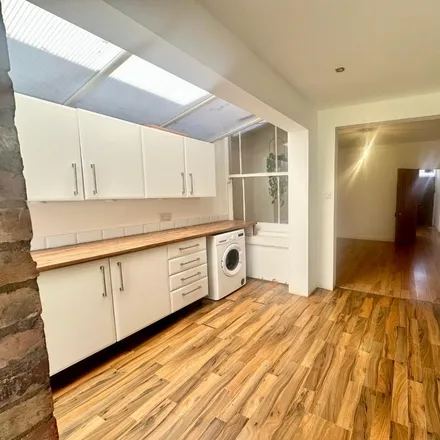 Rent this 2 bed townhouse on 9 Wilford Crescent East in Nottingham, NG2 2EA