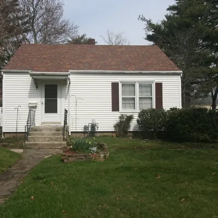 Buy this 3 bed house on 44 Oxford Drive in Hockanum, East Hartford