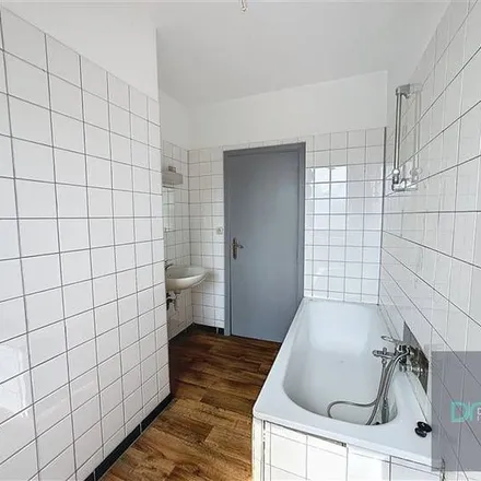 Rent this 2 bed apartment on Chaussée de Charleroi 290 in 6220 Fleurus, Belgium