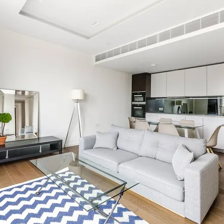 Rent this 3 bed apartment on 21 Earl's Court Square in London, SW5 9BY