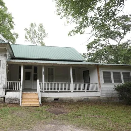 Image 2 - 503 1st Street, New Augusta, Perry County, MS 39462, USA - House for sale