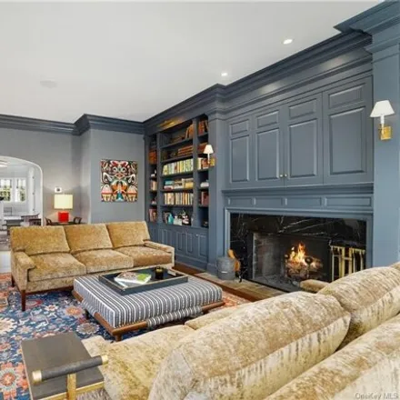 Image 4 - 360 Pondfield Road, Village of Bronxville, NY 10708, USA - House for sale