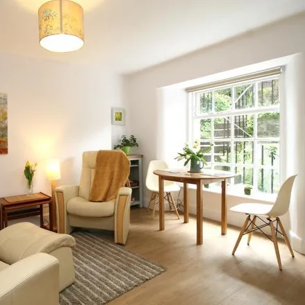 Rent this 1 bed apartment on Austrian Honorary Consulate in 9 Inverleith Row, City of Edinburgh