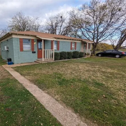 Rent this 1 bed house on Benbrook Elementary School in 800 Mercedes Street, Benbrook