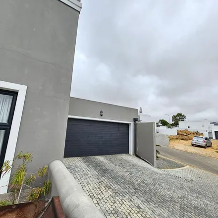 Image 4 - 2nd Avenue, Glenlily, Parow, 7500, South Africa - Apartment for rent