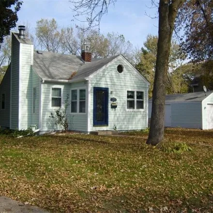 Buy this 3 bed house on 4436 Garrison Ln in Edina, Minnesota