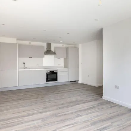 Image 7 - Doyle Road, London, SE25 5FR, United Kingdom - Apartment for rent