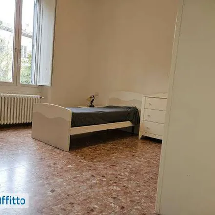 Image 4 - Via Frassinago 59, 40123 Bologna BO, Italy - Apartment for rent
