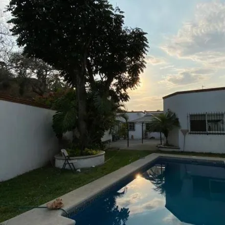 Buy this 3 bed house on Privada Francisco I. Madero in Hacienda de los Casillas, 62564 Jiutepec