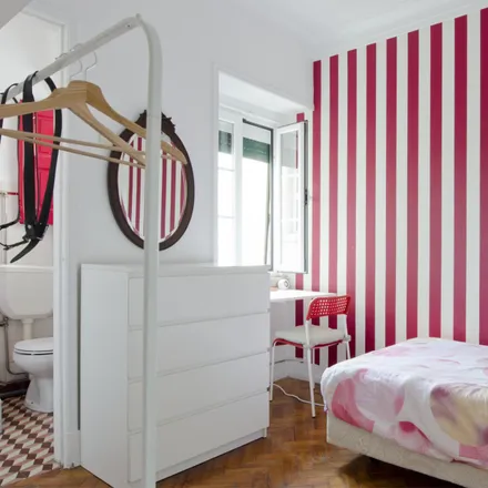 Rent this 5 bed room on Farmácia Lusitana in Avenida de Roma 18-A, 1000-264 Lisbon