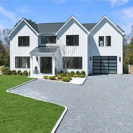 Buy this 7 bed house on 354 Saint Andrews Rd W in Southampton, New York