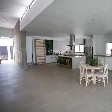 Buy this studio house on 2da de Fresnos in Delegación Félix Osores, 76100 Querétaro
