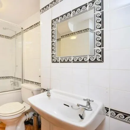 Image 5 - Crawford Street, Camden, London, W1h - Apartment for rent