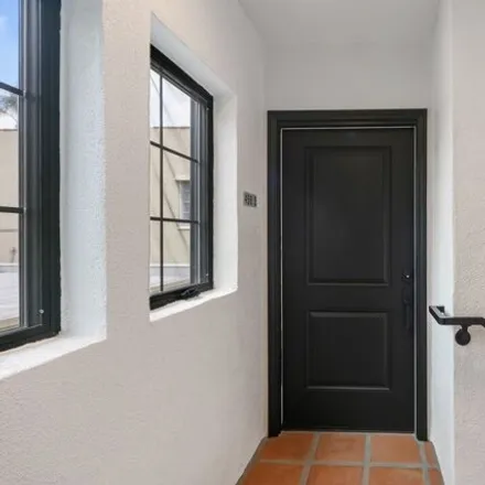 Image 7 - 488 North Sierra Bonita Avenue, Los Angeles, CA 90036, USA - Apartment for rent