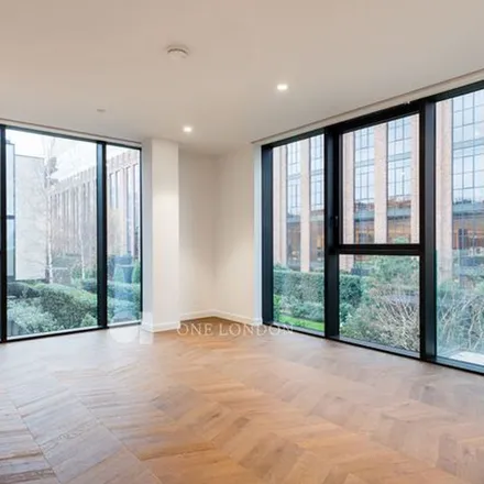 Rent this 3 bed apartment on Switch House in 4 Blackwall Way, London
